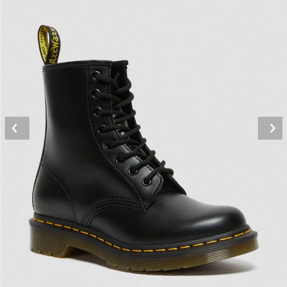 Dr Martens 1460 Women’s Smooth Leather Lace Up Boots